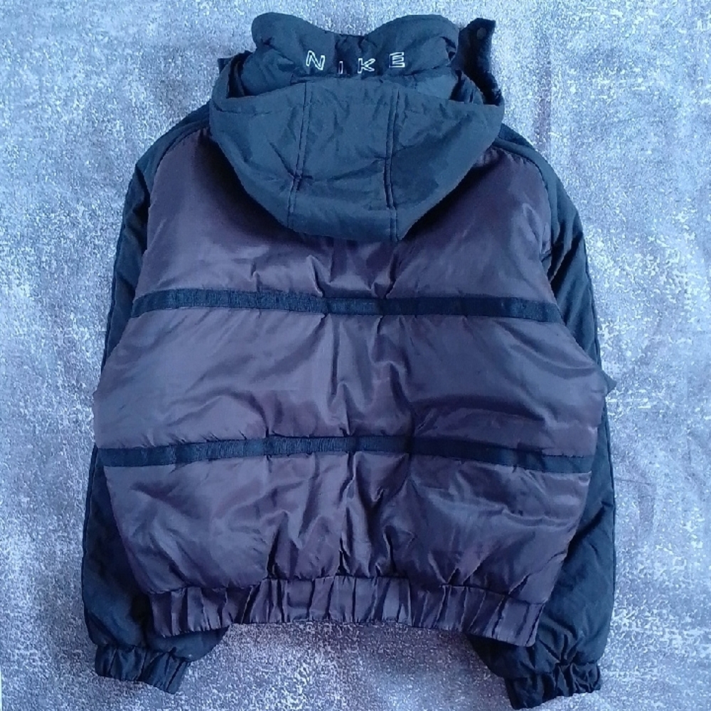 Vintage 90s Nike Men's Black and Brown Puffer Jacket - Picture 2 of 12